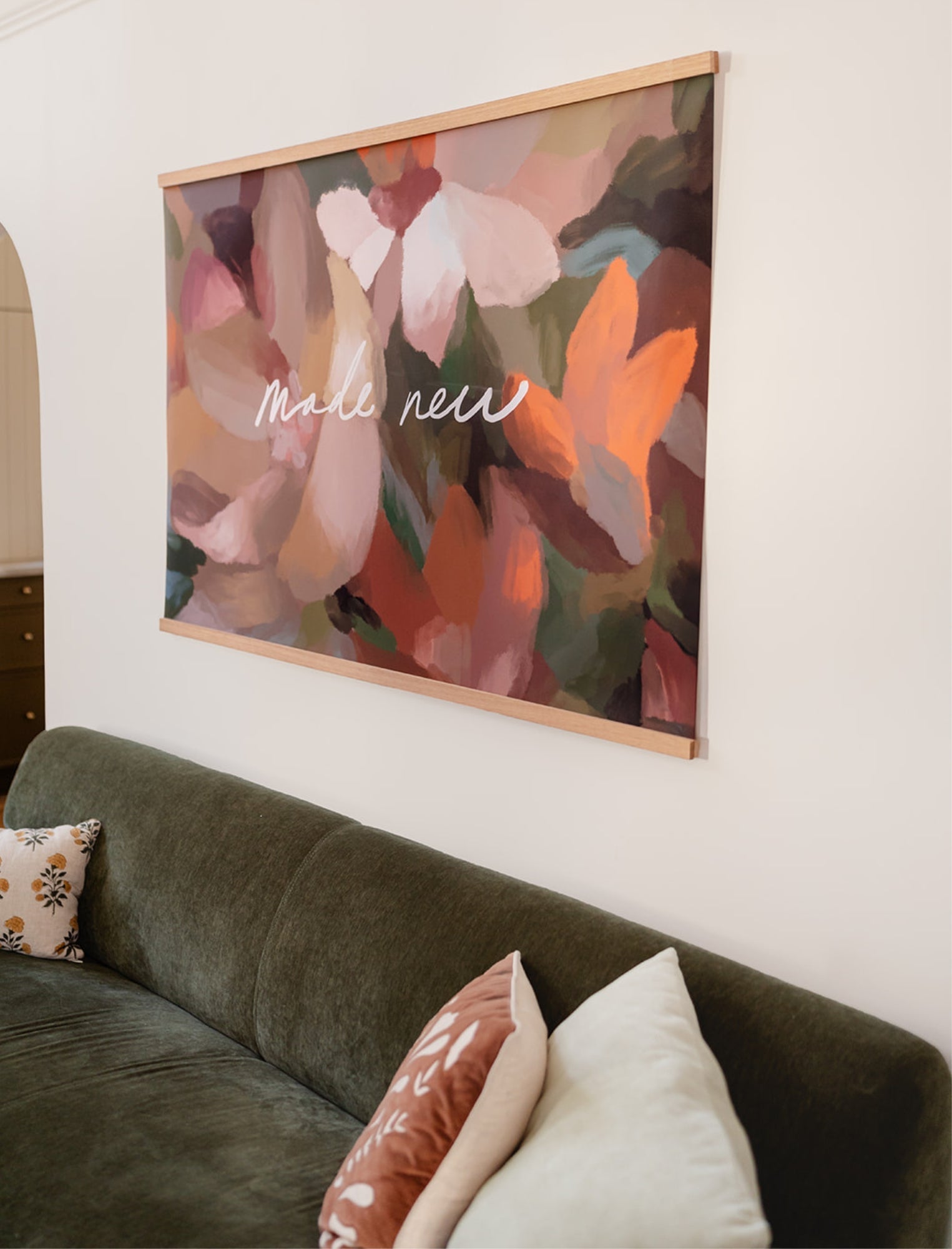 Large Canvas with Banner Wood: Made New