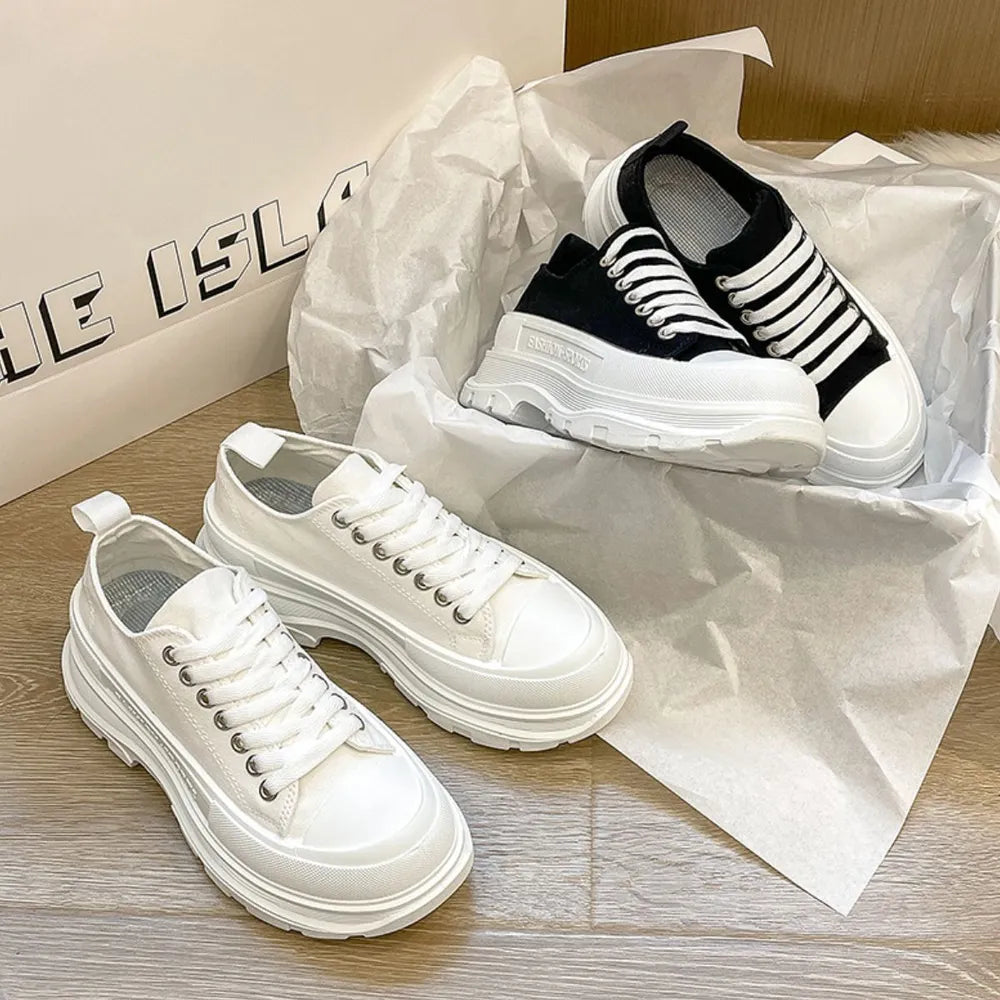 Lace-Up Round Toe Platform Sneakers – Canvas Chunky Sole