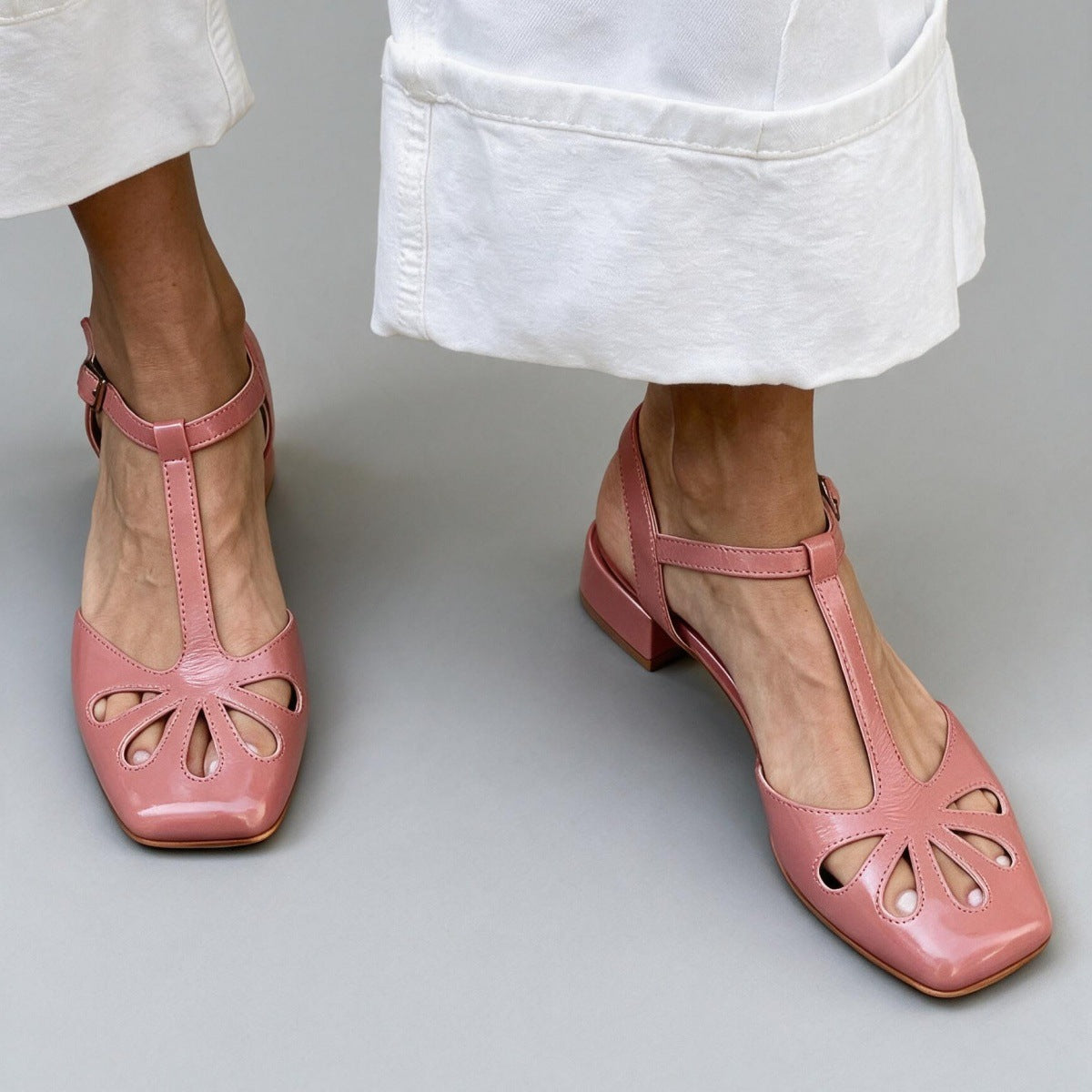 Women's Retro T-Strap Block Heel Sandals – Floral Cut-Out Square Toe