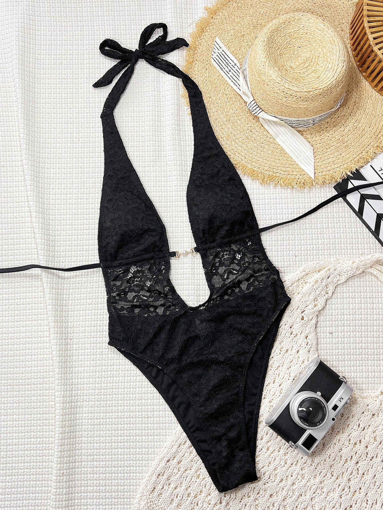 Solid Color Sexy Slim Lace Stitching Halter Big Backless Swimsuit